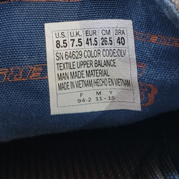 SHOES 2/$40 Men's Casual Skechers Canvas shoes - Picture 2 of 5